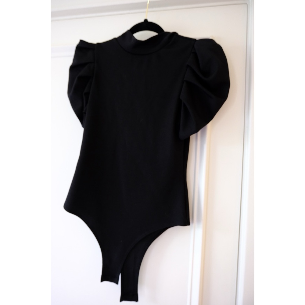 Puff sleeve bodysuit